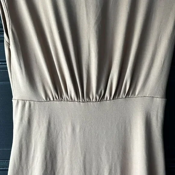 Fashionnova maxi dress - Picture 3 of 4